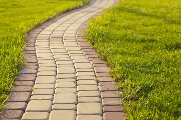 Sidewalk Brick Repair in Elkhart